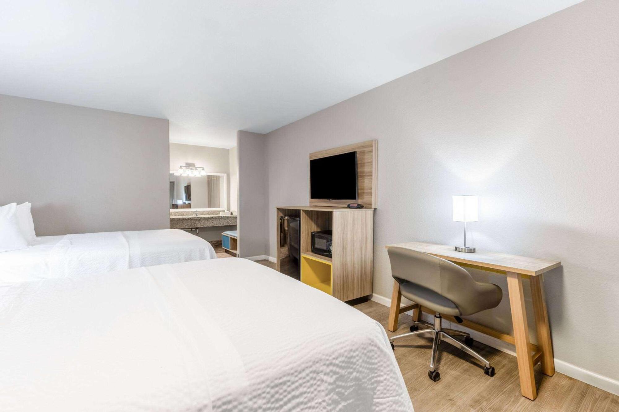 Days Inn By Wyndham Buckeye Kültér fotó