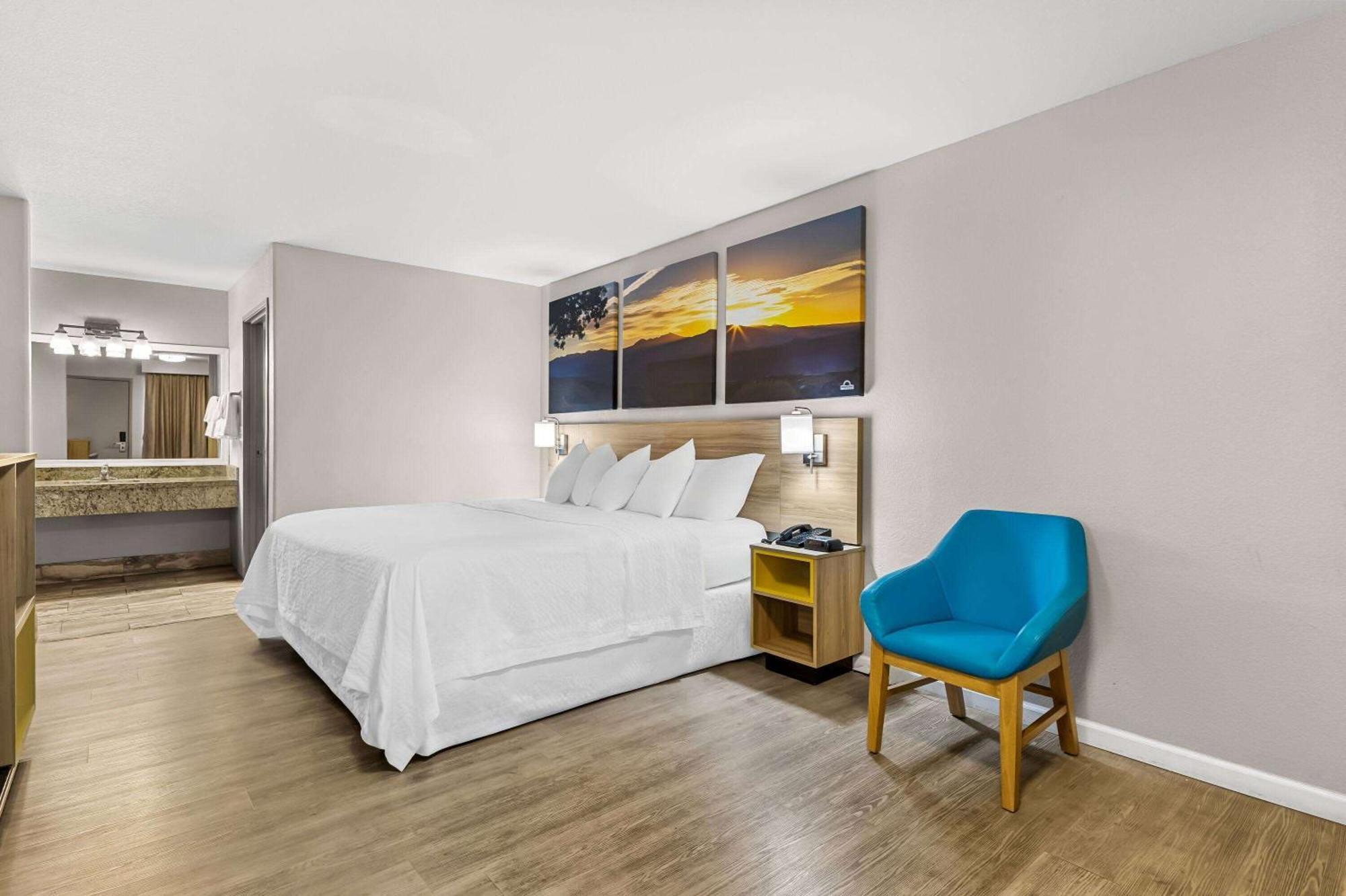 Days Inn By Wyndham Buckeye Kültér fotó